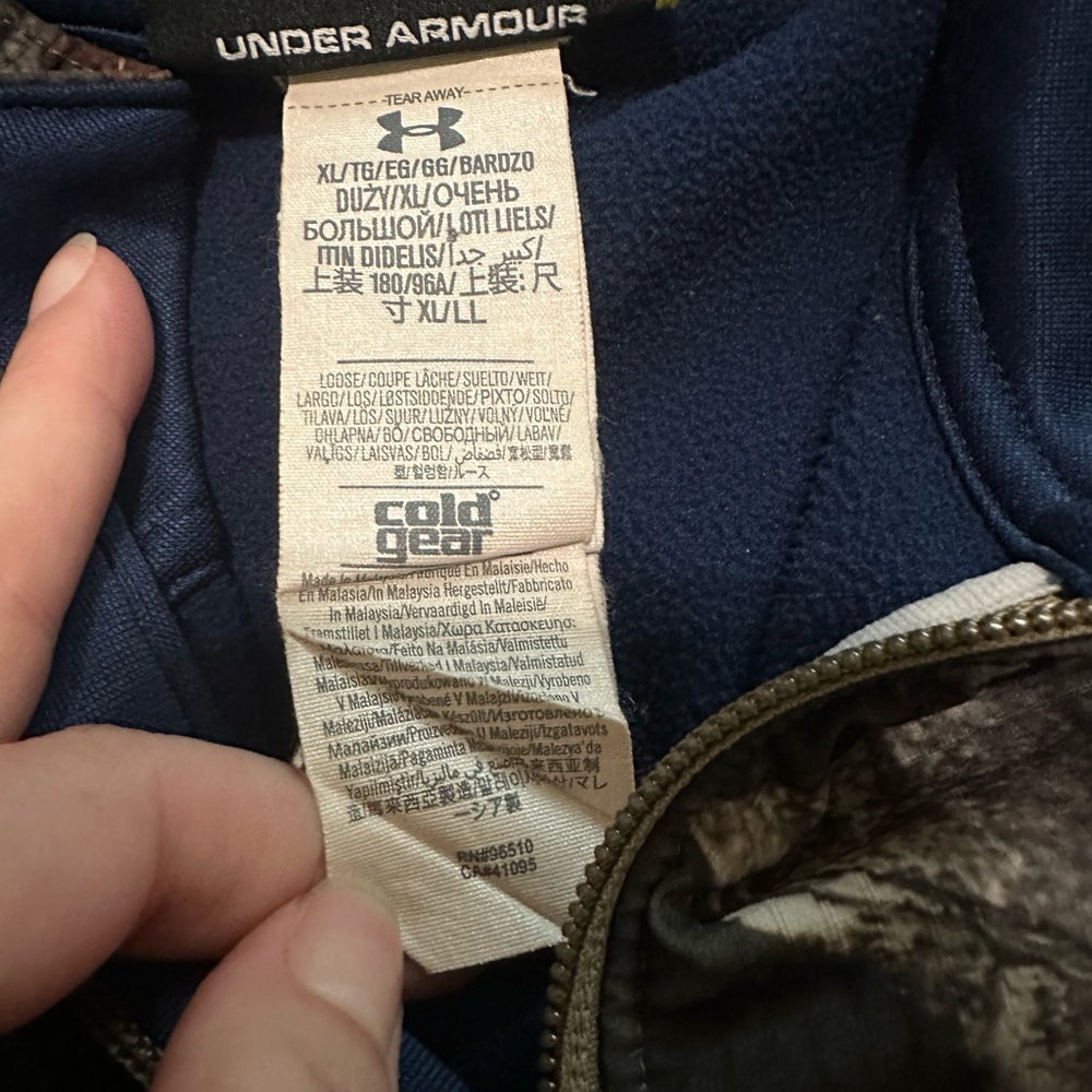 Under Armour ColdGear Navy and Mossy Oak Camo Half-Zip Pullover - Picture 4 of 11